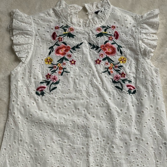 Women’s Lace Embroidered top - Picture 1 of 2